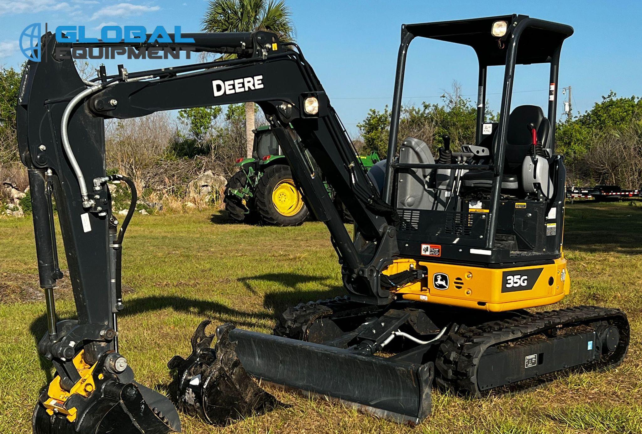 2022 John Deere 35G